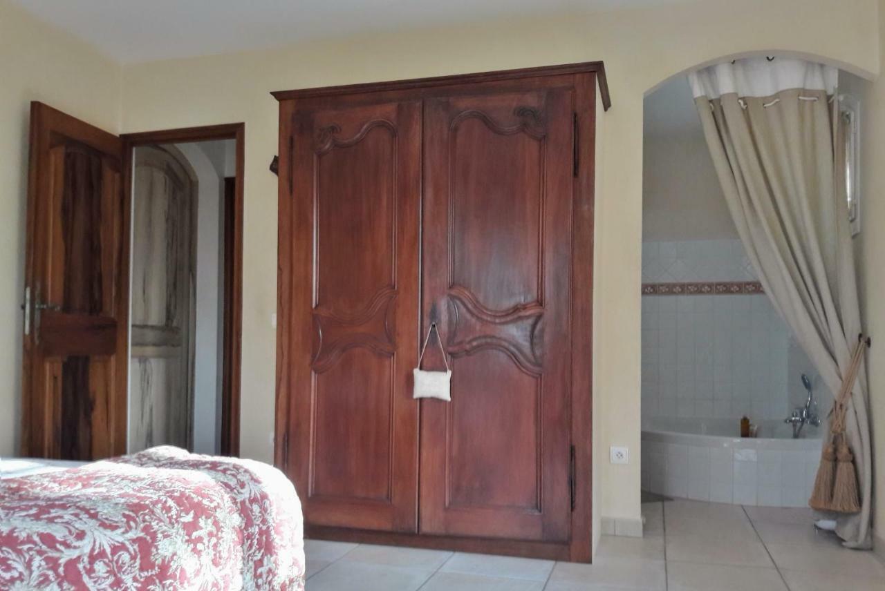 Provence Dodo Bed & Breakfast Villeneuve  Exterior photo